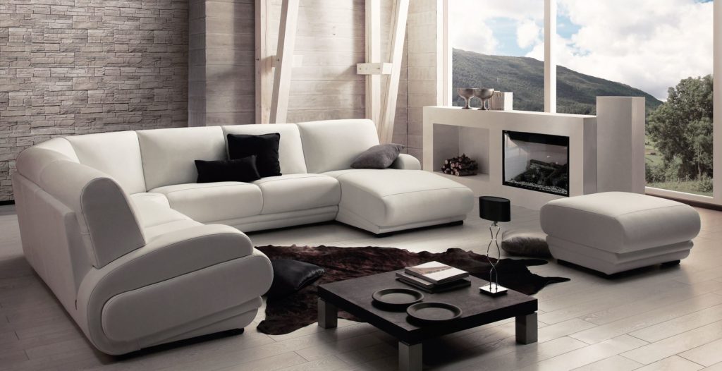 Красивый модульный диван в интерьере гостиной
