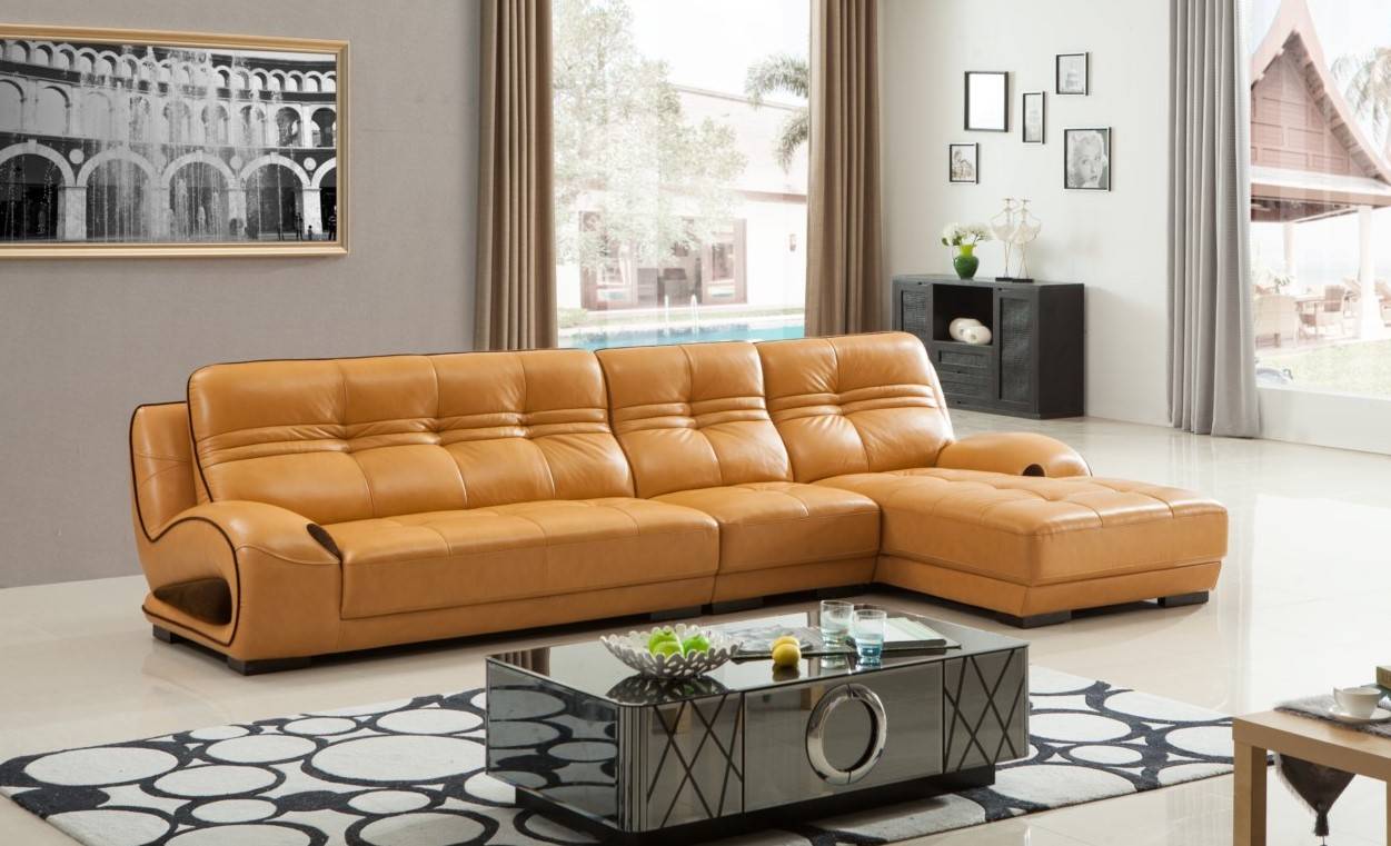 Угловой диван в интерьере гостиной (10)