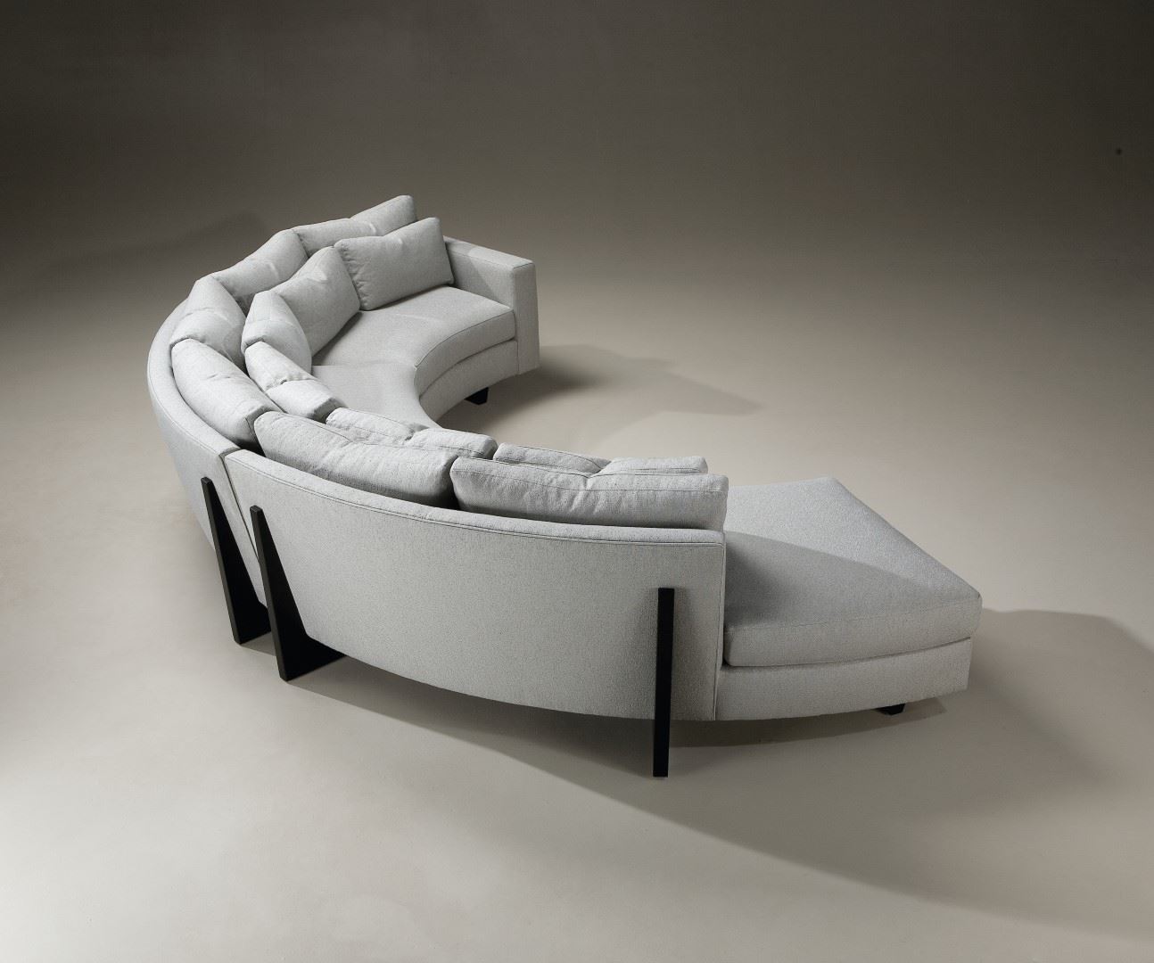 Полукруглый диван (4)