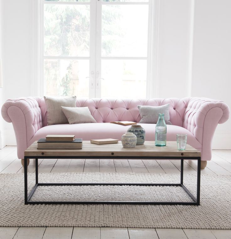 Розовый диван (1)