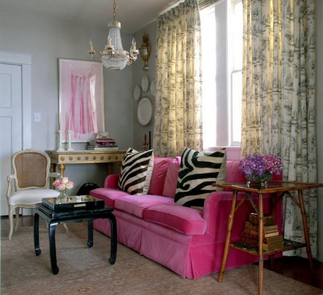 Розовый диван (24)