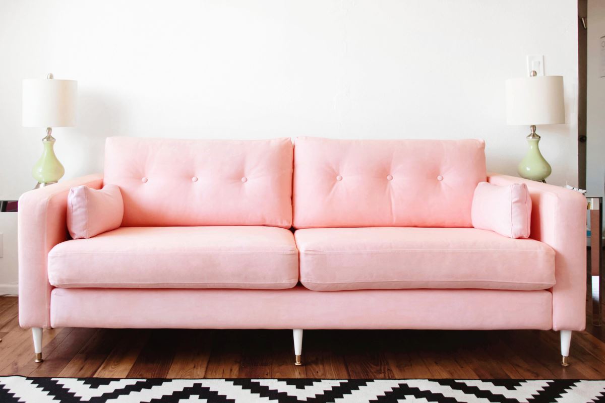 Розовый диван (25)