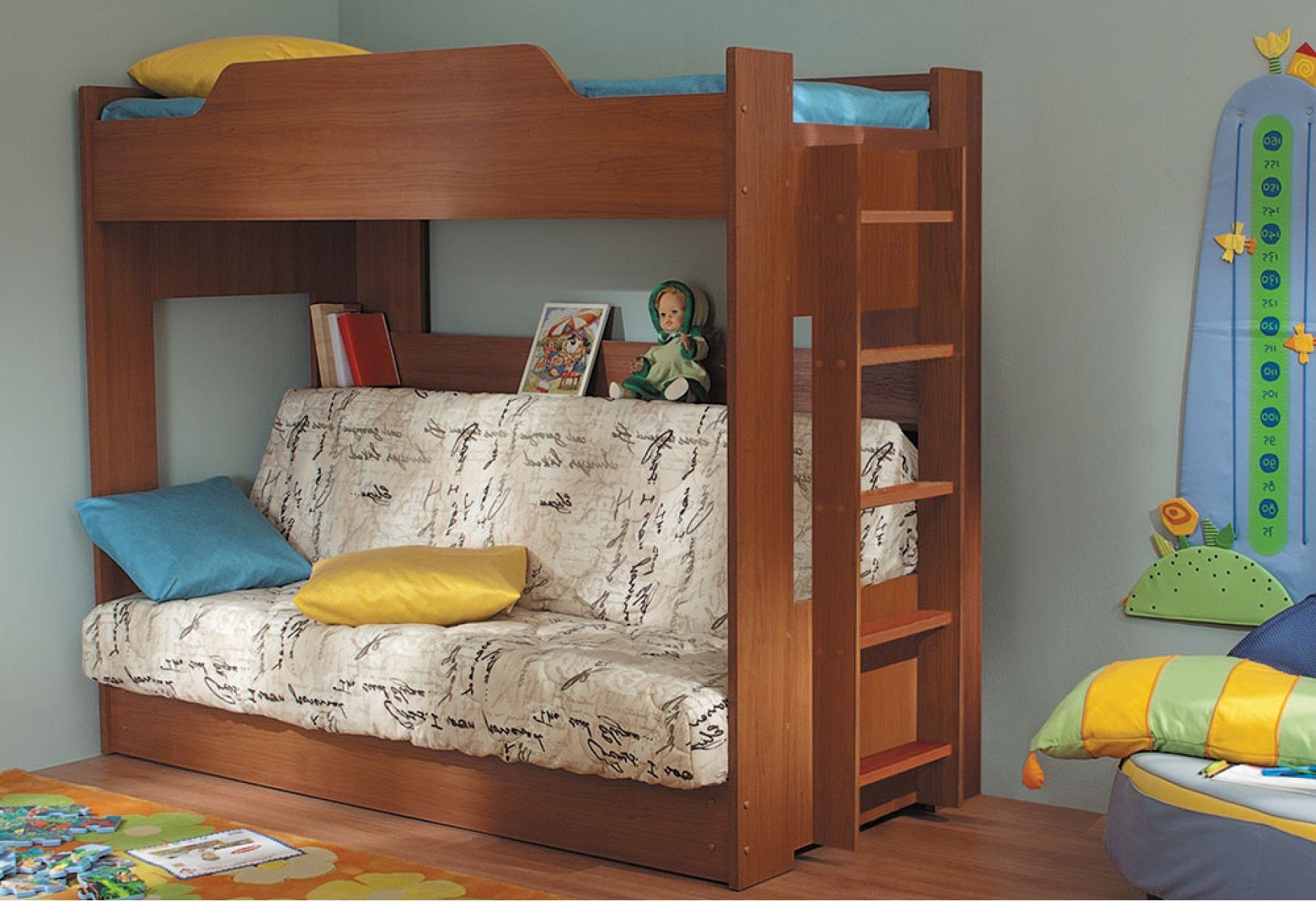 Двухъярусная кровать для детей с диваном внизу (4)