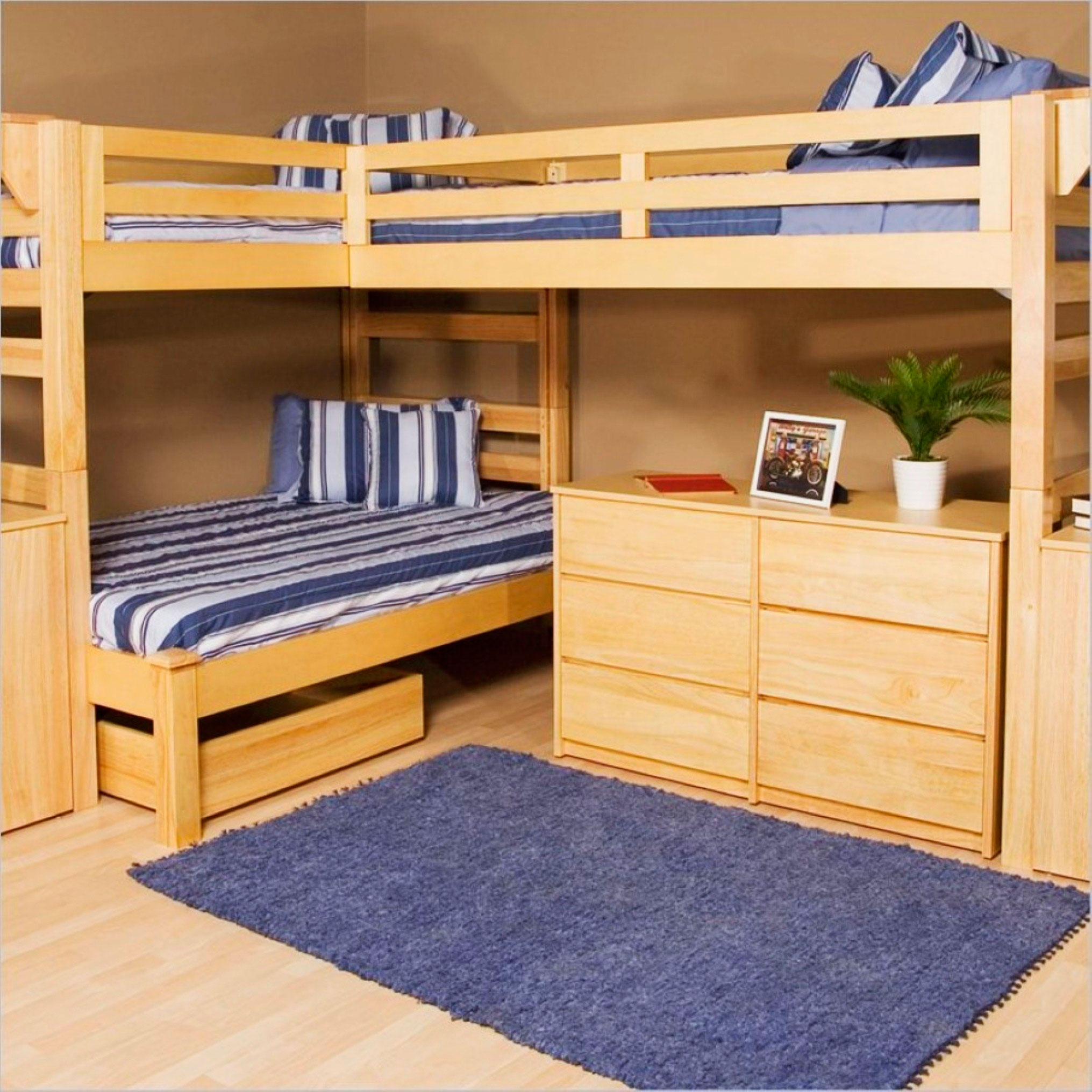Купить трех комнат. Двухъярусная кровать Мезонин. Трехъярусная кровать "трио". Кровать для троих детей.