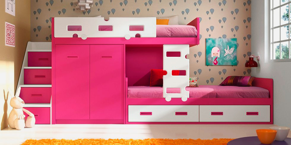 Розовая двухъярусная кровать со шкафами для девочек