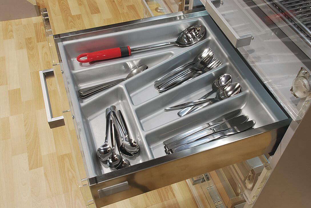 Глубина кухонного ящика для столовых приборов