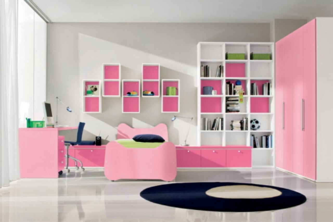Мебель для подростка в розовом цвете